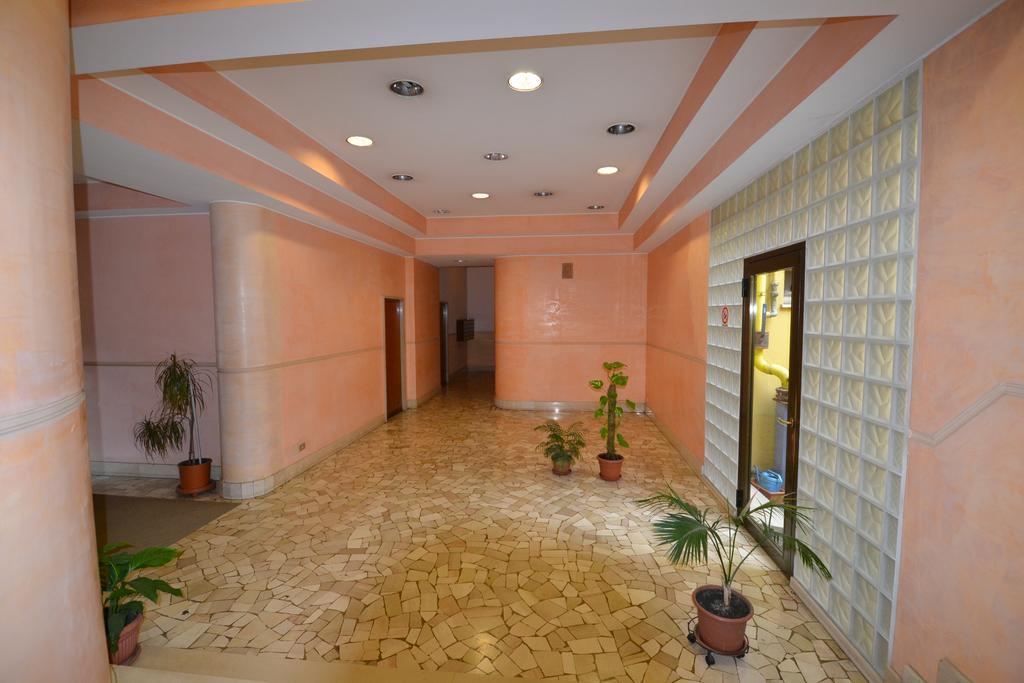 Magenta Apartment Varese Eksteriør billede